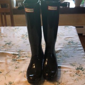 Hunter black rain boots